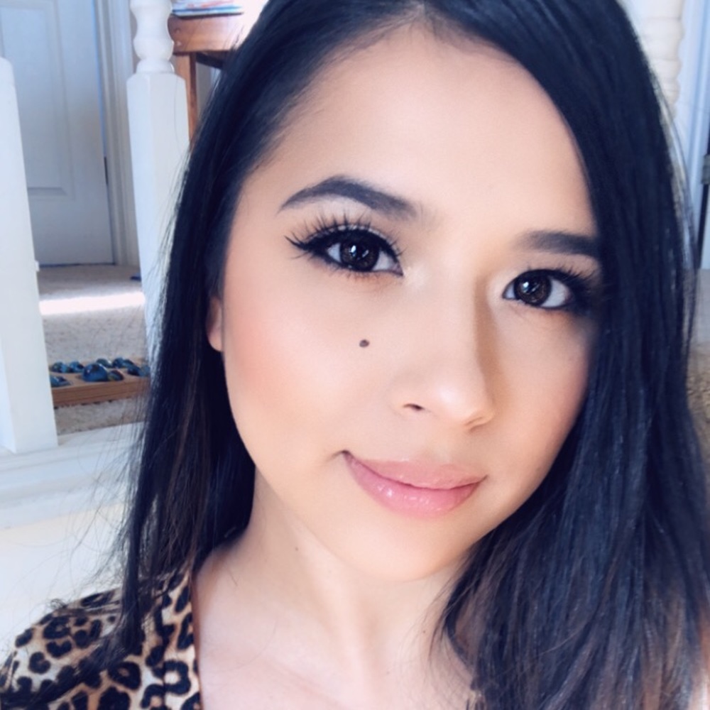 Meet your Posher, Monica